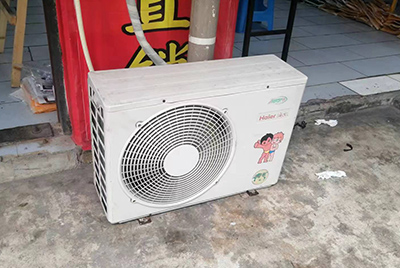 白云空调突然不制冷只吹自然风怎么办？